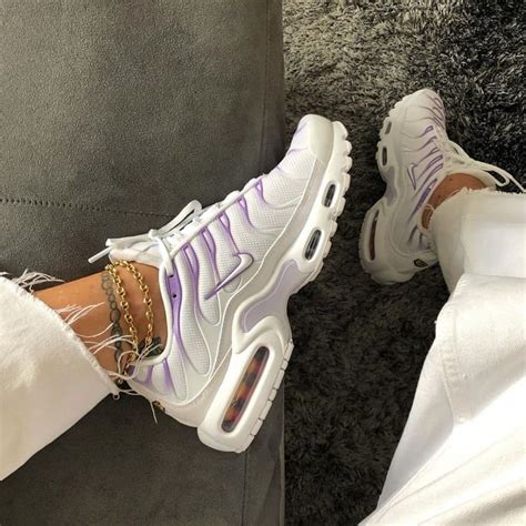 Women's TN Air Max Plus Shoes (9) 